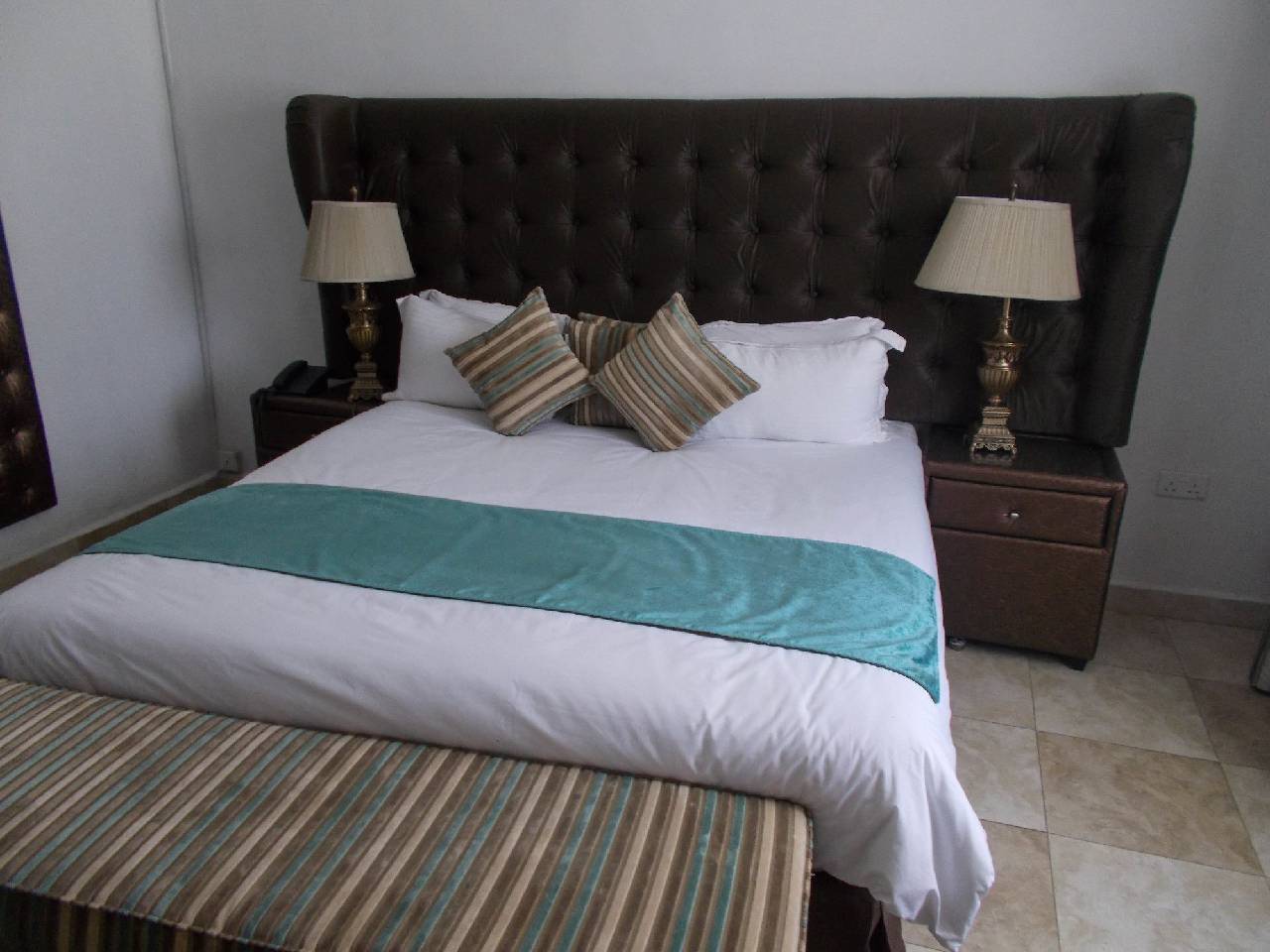 Tecla Hotel 