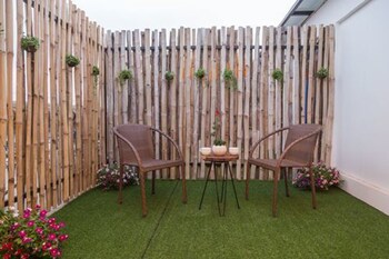 Summer Bliss Boutique & Spa Garden