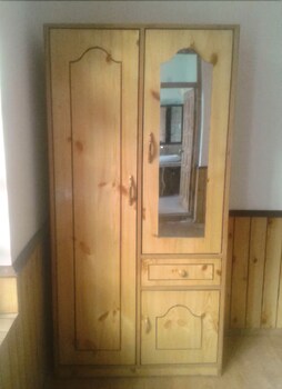 () Interior Detail  () Interior Detail