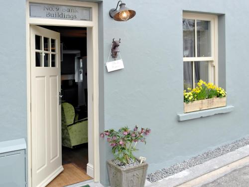 Bank Cottage 