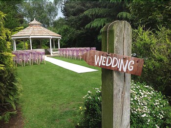 The Courtyard Outdoor Wedding Area