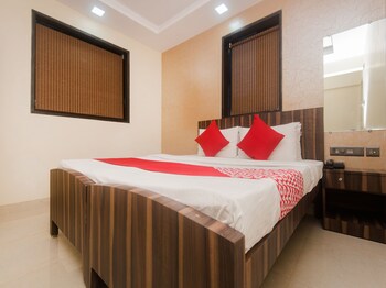 Oyo 16470 Shalimar Guestroom