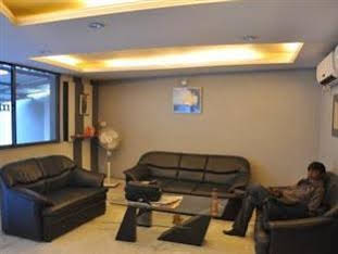 Hotel Rajdhani Plaza 