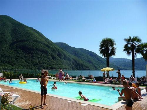 La Piazza Porlezza 