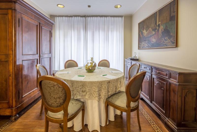 Grande Albergo Roma General view