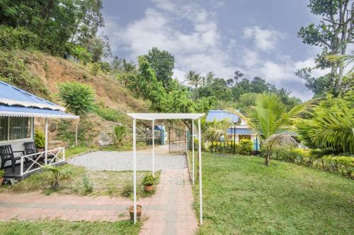 Tranquil Cottage Cocooned In A Verdant Landscape By Guesthouser 