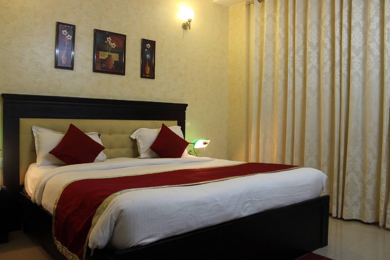 Oyo Premium Mukti Dham Rishikesh 