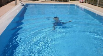 Hotel Santa Coloma Del Camino Pool