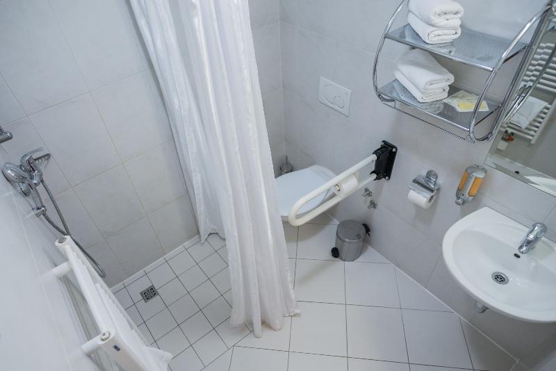 Hotel Tabor (هتل تابور) Room