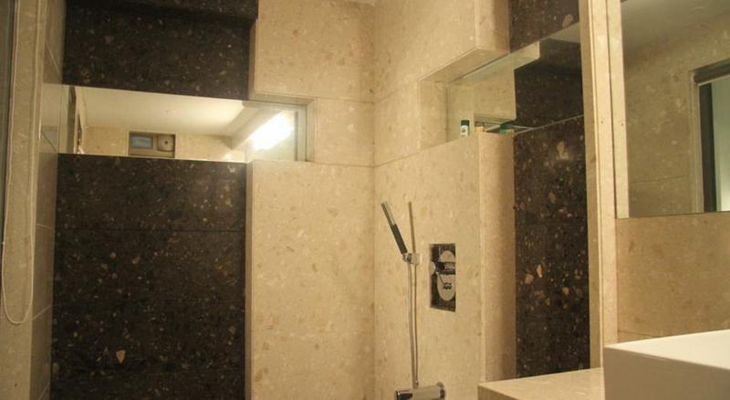Beacon T2 Mumbai Room