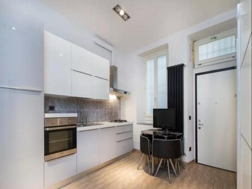 Mony Apartment 