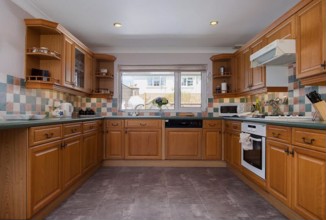 Holiday Home Sunny (هالیدی هوم سونی) 