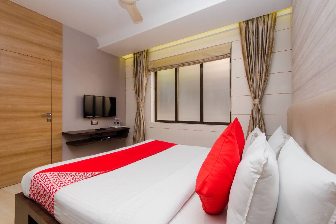 Oyo 8069 Hotel Pratiksha Residency 