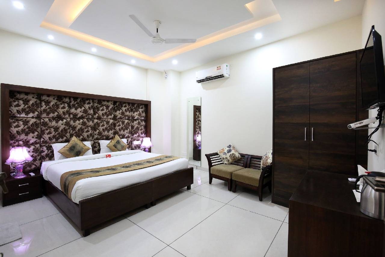 Oyo Rooms 281 Zirakpur 