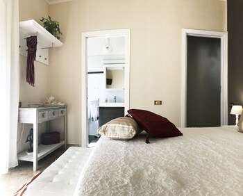 Saint Philippe Maison Guestroom
