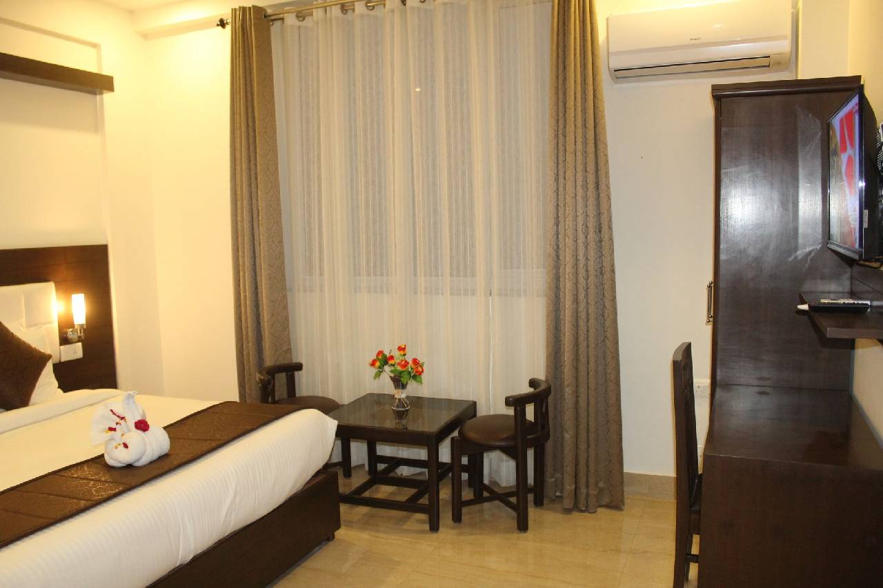 Hotel Holiday Hill 