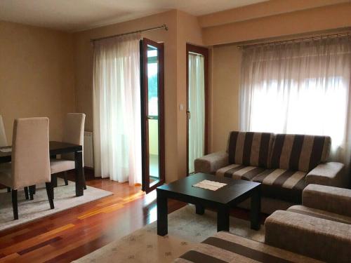 Cozy Apartment Costa (كوزی آپارتمان كوستا) 