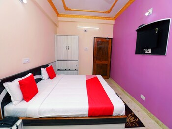 Oyo 13485 Hotel New Jasmine Guestroom