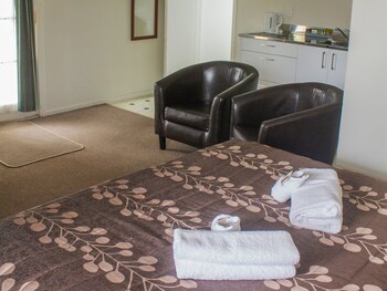 Palm Motel Waihi Guestroom