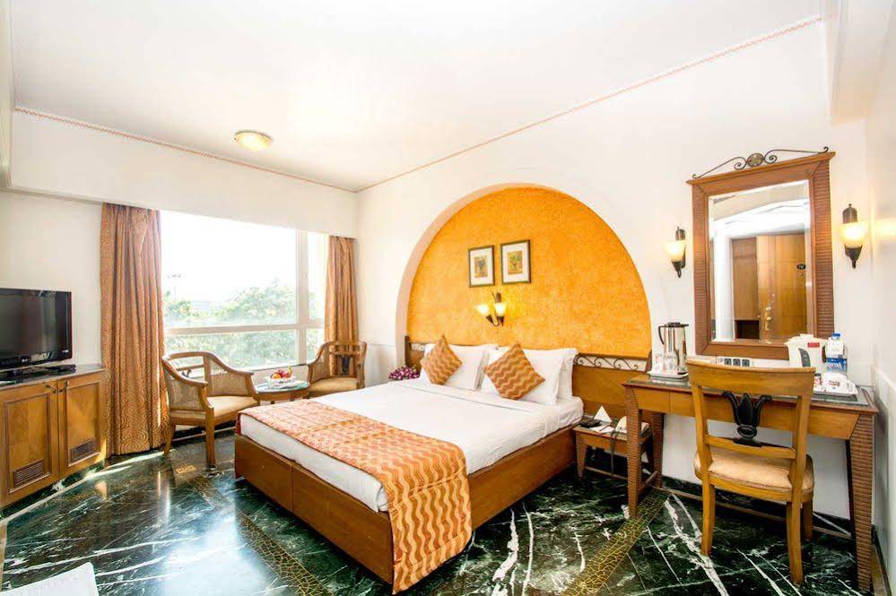 Hotel Supreme Heritage 