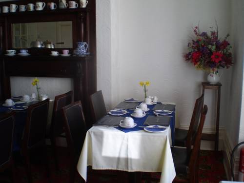 Parkview Hotel (پاركویو هتل) 