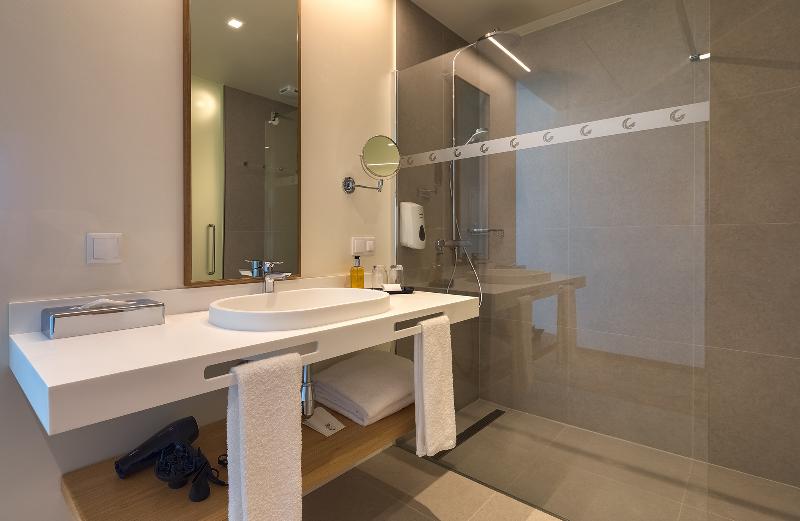 Galo Resort Hotel Galomar Room
