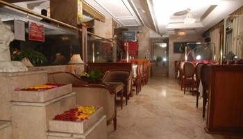 Royal Inn Dining