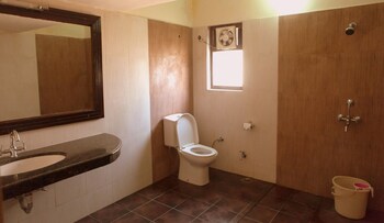 Parwati Wild Abode Corbett Resort 