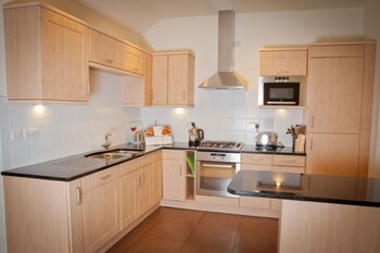 West Fenton Court (وست فنتون كورت) In-Room Kitchen