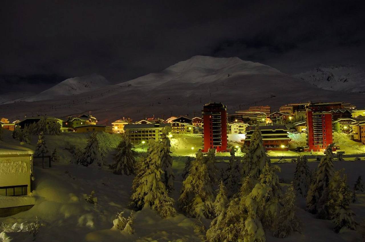 Hotel Panorama (هتل پانوراما) 