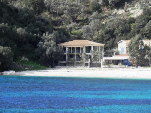 Sea Pebble Studios (سی پبل استودیوس) 