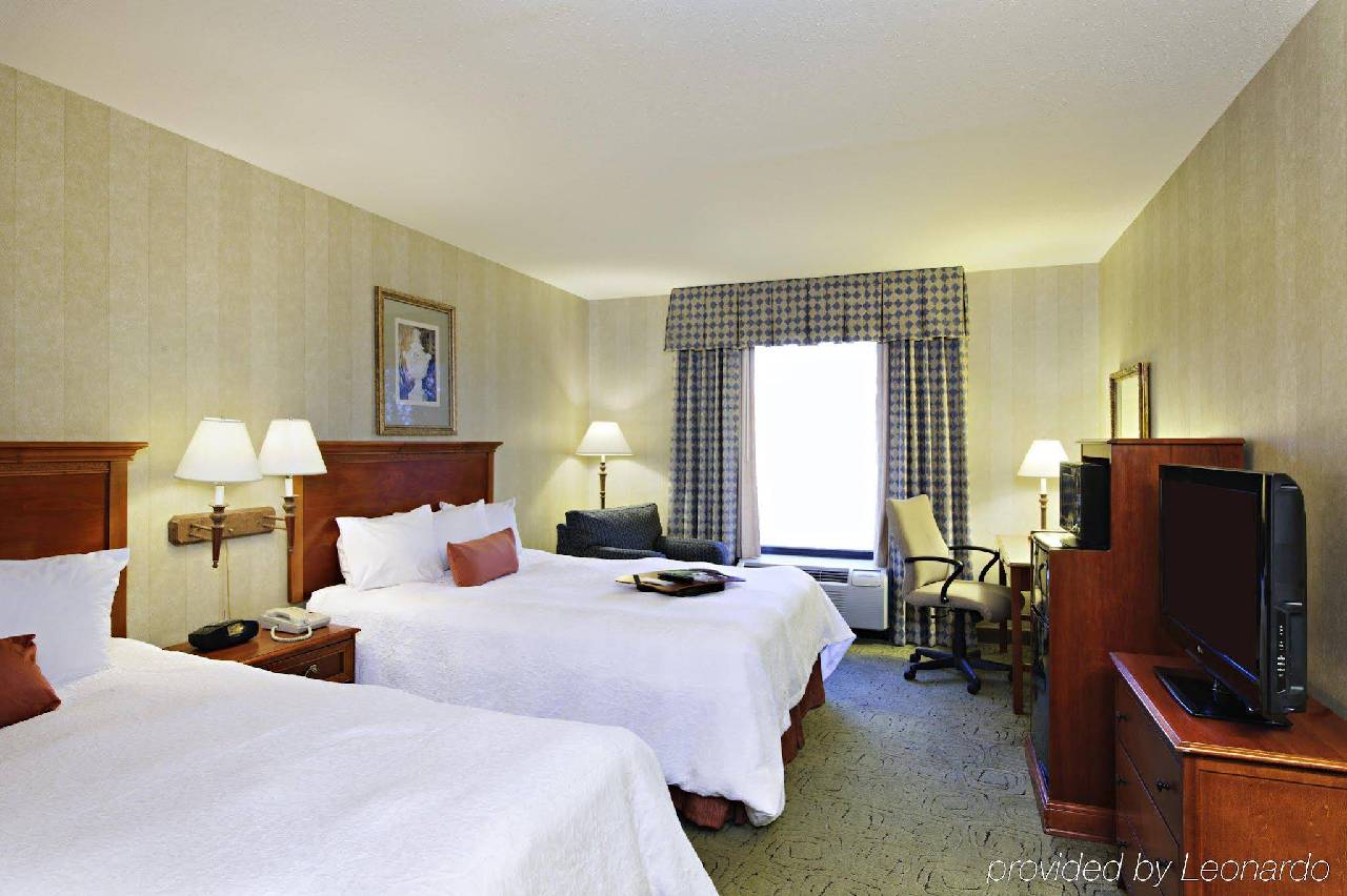 Hampton Inn Long Island Brookhaven Special Deals and Offers Book Now!