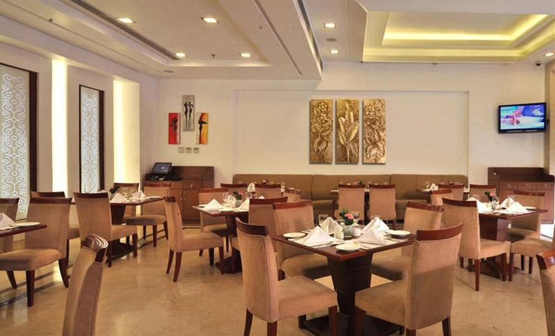 Hotel Haut Monde Restaurant