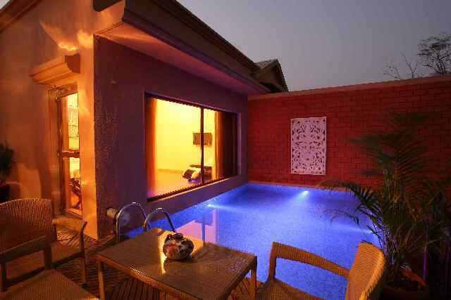 Palms Hotel 