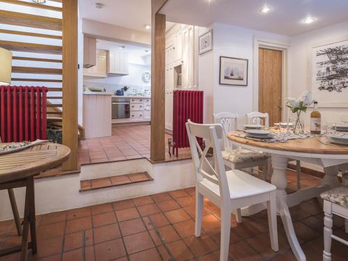 Quay Cottage Dittisham 