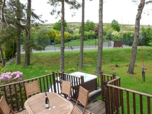 Housekeepers Barnard Castle (هوسكیپرس بارنارد كاستل) 