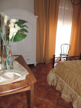 Chiantirooms Guesthouse Guestroom