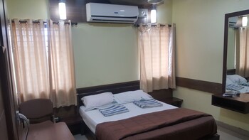 Hotel Megharaj 