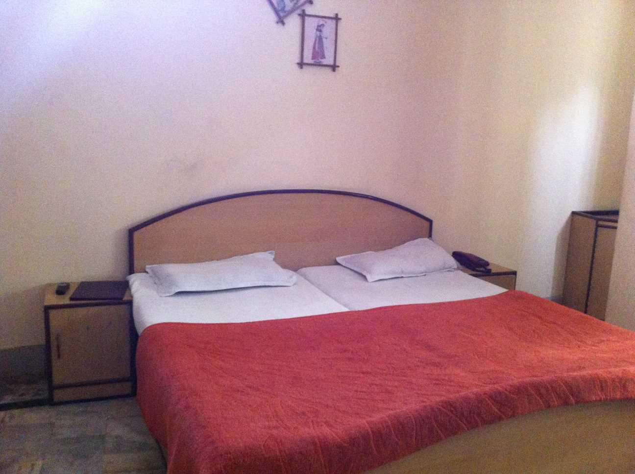 Muskan Hotel 