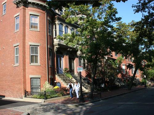 Encore Bed & Breakfast 
