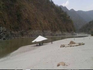 Alaknanda River Adventure Camp Byasi Tents 