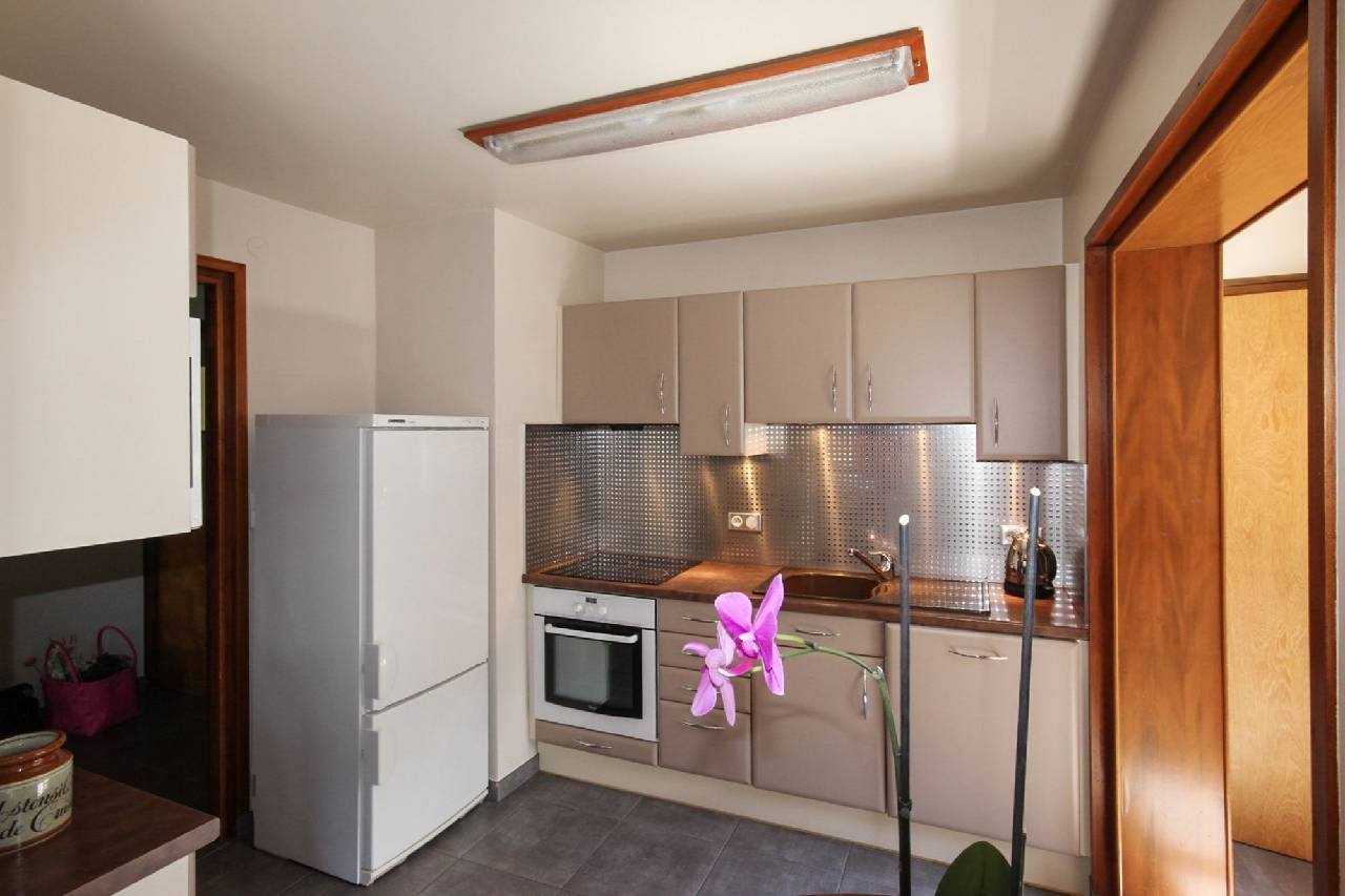 Cozy Apartment With Stunning Mountain Views In The Rhône Al 
