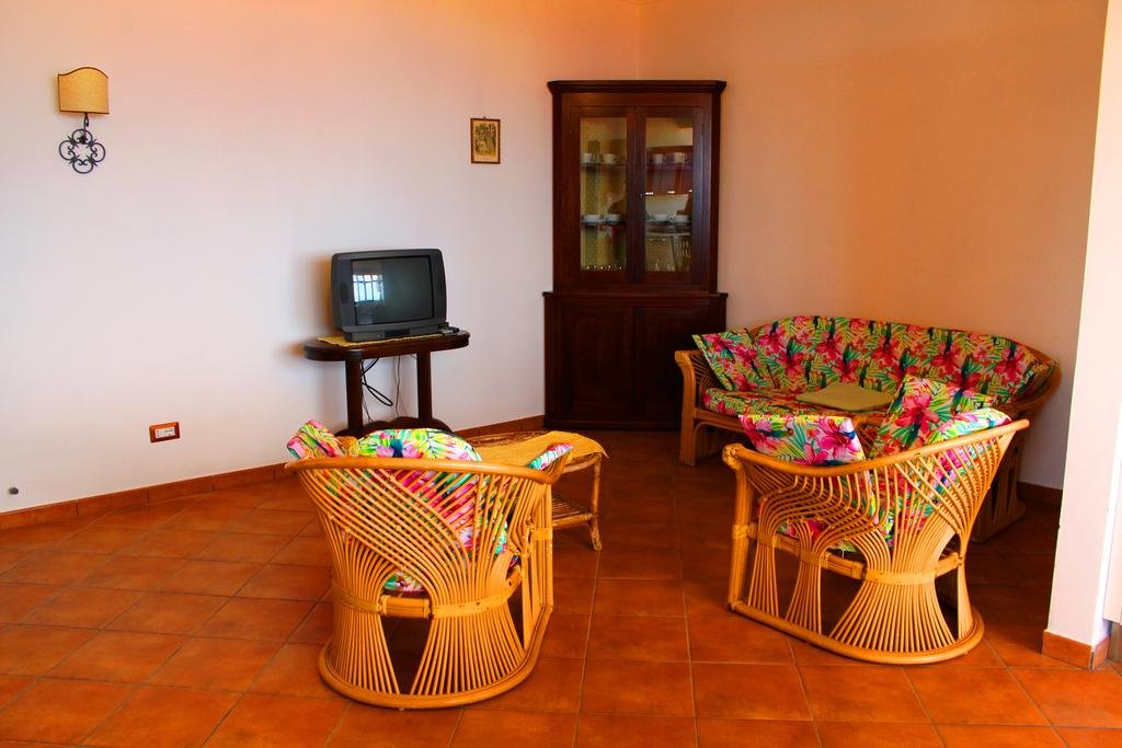 Casa Vacanza Onofrio (كاسا واكانزا اونوفریو) 