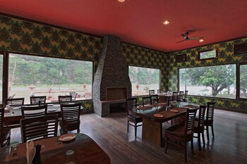 Corbett Riverside Resort 
