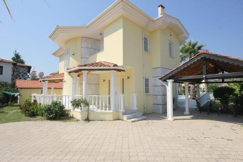 Villa Hollywood 