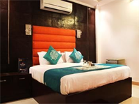 Oyo Premium Near Fortis Faridabad 
