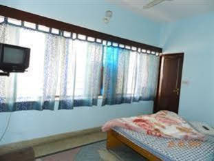 Hathroi Palace Guest House 