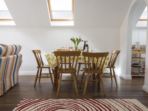 5 Chichester Court Kingsbridge 