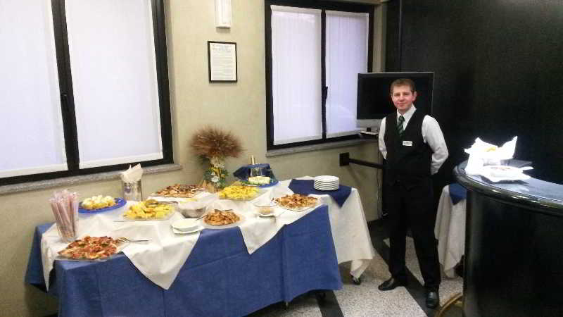 Pacific Hotel Airport Restaurant