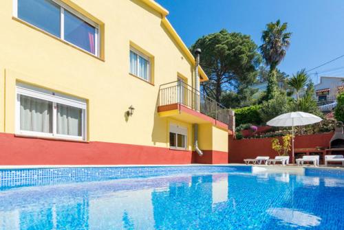 Caules Villa Pool Air Con Wifi 